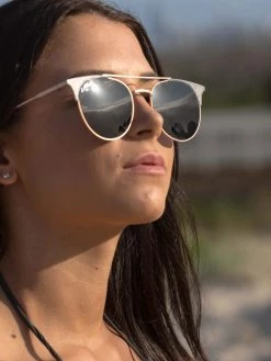 Dollboxx Bella - Black Gold Sunglasses -Dollboxx Import Shop Bella Black Gold Sunglasses Sunglasses dollboxx 4 e5c1c967 39b1 402d ade9 a8fdf6e9a73d