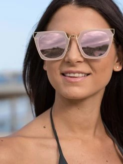 Dollboxx Camilla - Pink Sunglasses -Dollboxx Import Shop Camilla Pink Sunglasses Sunglasses dollboxx 3 5e1084f4 5c5f 452d 9be9 f820bf869f82
