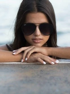 Dollboxx Encore - Black Sunglasses