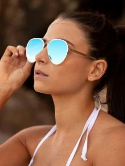 Dollboxx Encore - Blue Sunglasses 21 Dollboxx Encore - Blue Sunglasses -Dollboxx Import Shop Encore Blue Sunglasses Sunglasses dollboxx 4 33ca8aec 2cb8 42e5 8a77 236cb34b9c6e