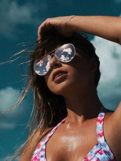 Dollboxx Encore - Rose Gold Sunglasses -Dollboxx Import Shop Encore Rose Gold Sunglasses Sunglasses dollboxx 7 3fc6059f 8d3a 4aff b516 dab566811971