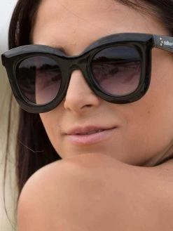Dollboxx Lucy - Black Sunglasses -Dollboxx Import Shop Lucy Black Sunglasses Sunglasses dollboxx 8 bdf706ee bd90 49c6 828a 97df6abde8d4