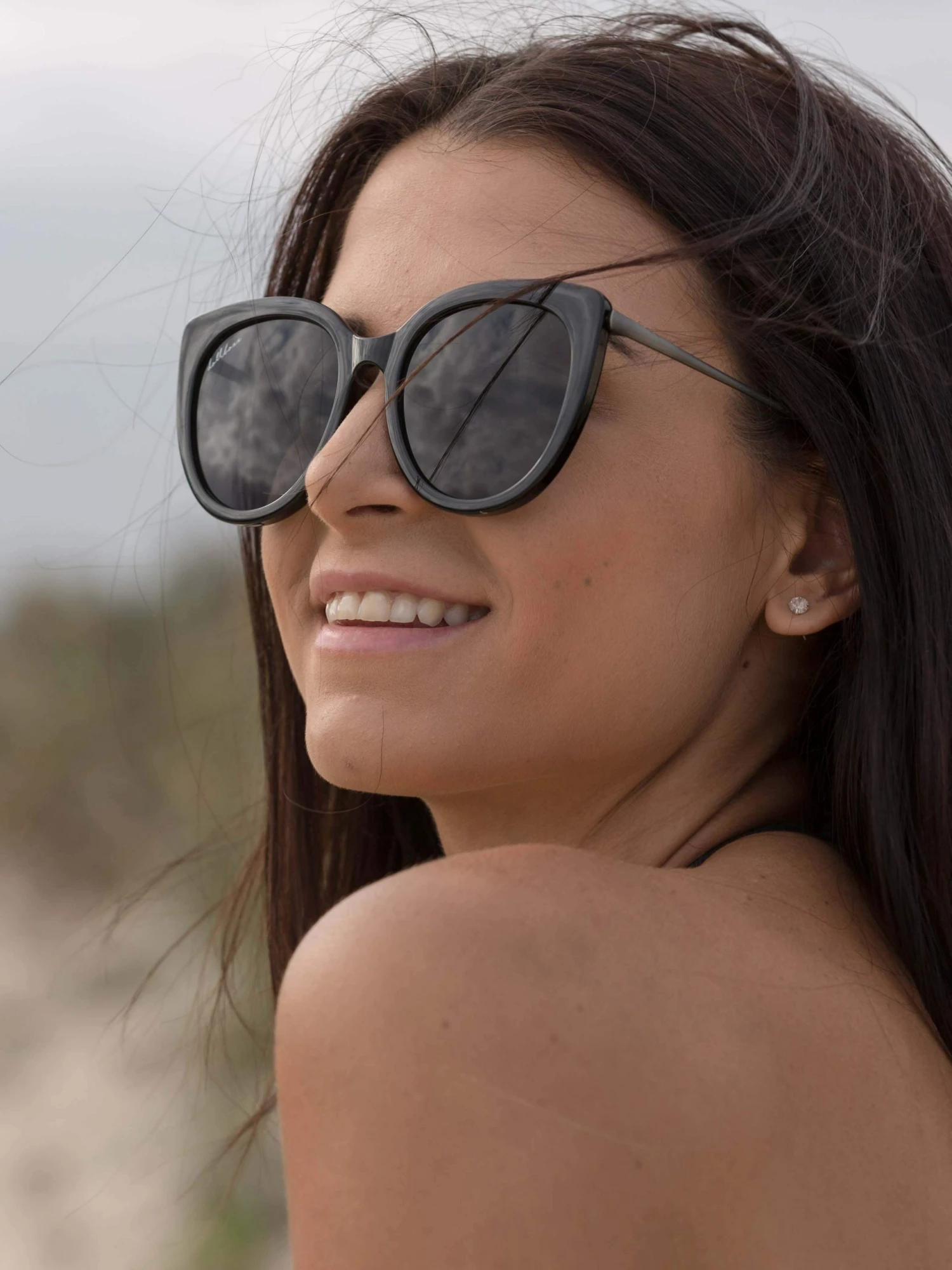 Dollboxx Madison - Black Sunglasses 3 Dollboxx Madison - Black Sunglasses - Image 3