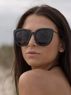 Dollboxx Madison - Black Sunglasses 16 Dollboxx Madison - Black Sunglasses -Dollboxx Import Shop Madison Black Sunglasses Sunglasses dollboxx 4 ee485afe cdc9 457e 960b 534081435d47