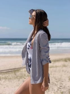 Dollboxx Milkshake Boyfriend Top - Black -Dollboxx Import Shop Milkshake Boyfriend Top Black Clothing Tops dollboxx 12 f57a3812 21ee 4e06 9d80 20ac2385f16c