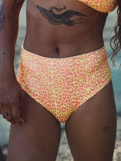 Dollboxx Mumba Seamless High Waisted Reversible Bikini Bottom - Savage -Dollboxx Import Shop Mumba Seamless High Waisted Reversible Bikini Bottom Savage Swimwear dollboxx 25 222448df 7685 460d bf0b a20aa903678d