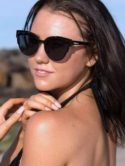 Dollboxx Slay - Black on Black Sunglasses -Dollboxx Import Shop Slay Black on Black Sunglasses Sunglasses dollboxx 14 fd83845d f49d 49a3 b4ed e8146c216167