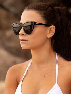 Dollboxx Import Shop -Dollboxx Import Shop Slay Black on Black Sunglasses Sunglasses dollboxx 2 077df631 8341 410d a98d 0624fc3ce952