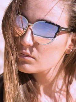 Dollboxx Slay - Rose Gold Sunglasses -Dollboxx Import Shop Slay Rose Gold Sunglasses Sunglasses dollboxx 23 c71978f0 7181 4d52 ab74 0d733936e069