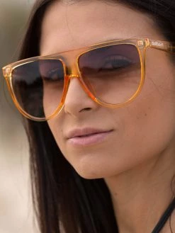 Dollboxx Stella - Clear Gold Sunglasses -Dollboxx Import Shop Stella Clear Gold Sunglasses Sunglasses dollboxx 13 a83f7fd5 d9ae 4c04 a28a 15295f83ee7f