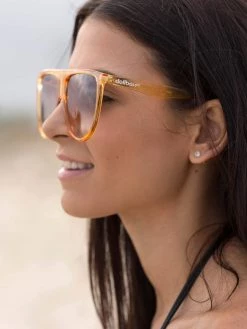 Dollboxx Stella - Clear Gold Sunglasses -Dollboxx Import Shop Stella Clear Gold Sunglasses Sunglasses dollboxx 9 36c83e67 ce0b 41f0 8afc 60082307bb2a