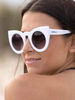 Dollboxx Tammy - White Sunglasses -Dollboxx Import Shop Tammy White Sunglasses Sunglasses dollboxx 8 152fff76 03e8 43e2 98a4 2d3afc632457