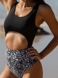 Dollboxx Tori One Piece - Monochrome 29 Dollboxx Tori One Piece - Monochrome -Dollboxx Import Shop Tori One Piece Monochrome Swimwear dollboxx 5 a8c41524 bdd9 4371 bce5 eff2633a5678